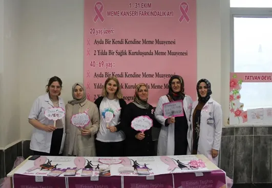 Tatvan Devlet Hastanesi’nde Meme Kanseri Farkındalık Etkinliği 