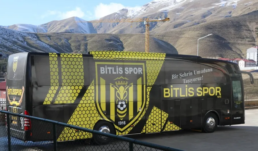 Bitlisspor’a Otobüs Desteği