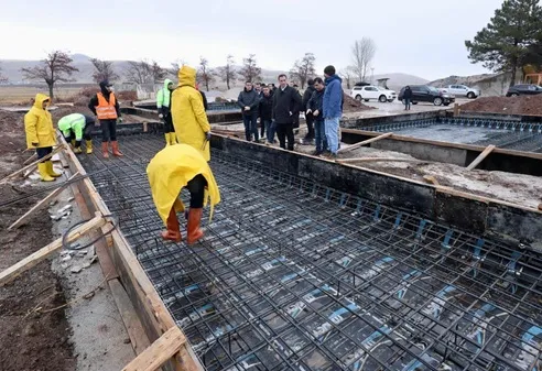 Vali Karakaya, Asfalt Üretim Tesisi  Alanında İncelemelerde Bulundu