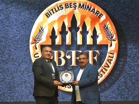 TATSO Başkanı Adabağ’a Film Festivali Teşekkürü