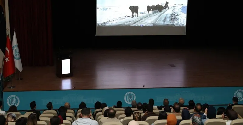Bitlis’te Uluslararası Batı Asya Turizm  Araştırmaları Kongresi  Devam Ediyor