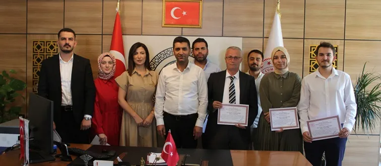 Skolyoz Taramasında Görev Alan Sağlık Çalışanlarına Teşekkür Belgeleri Verildi