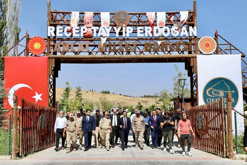Vali Karakaya, Ahlat’ta Malazgirt Zaferi ve  Ahlat Şenlikleri Öncesi Hazırlıkları İnceledi