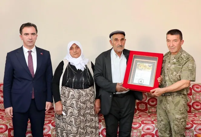 Şehit Celattin Uyanık’ın Ailesine  Şehadet Belgesi Takdim Edildi