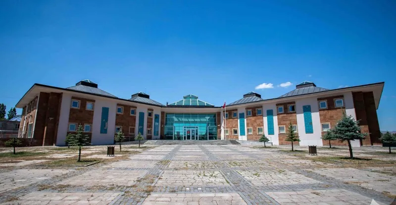 Ahlat Müzesi Geçici Süreyle  Ziyarete Kapatıldı