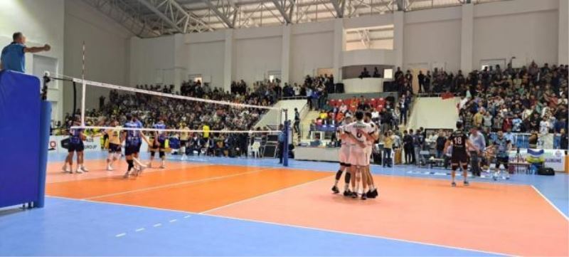 Efeler Liginde TÜRŞAD, Fenerbahçe’yi 3-1 mağlup etti